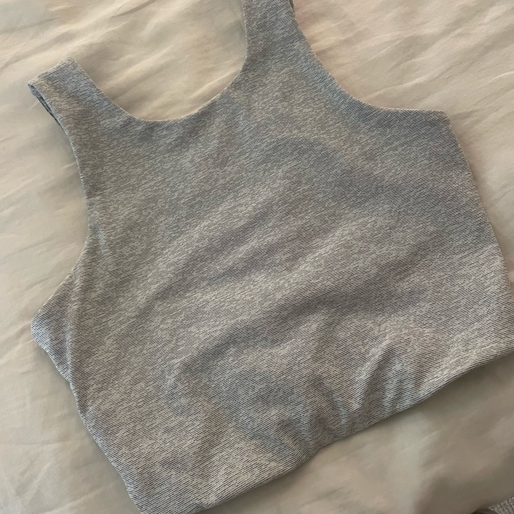 Outdoor voices crop/sports bra